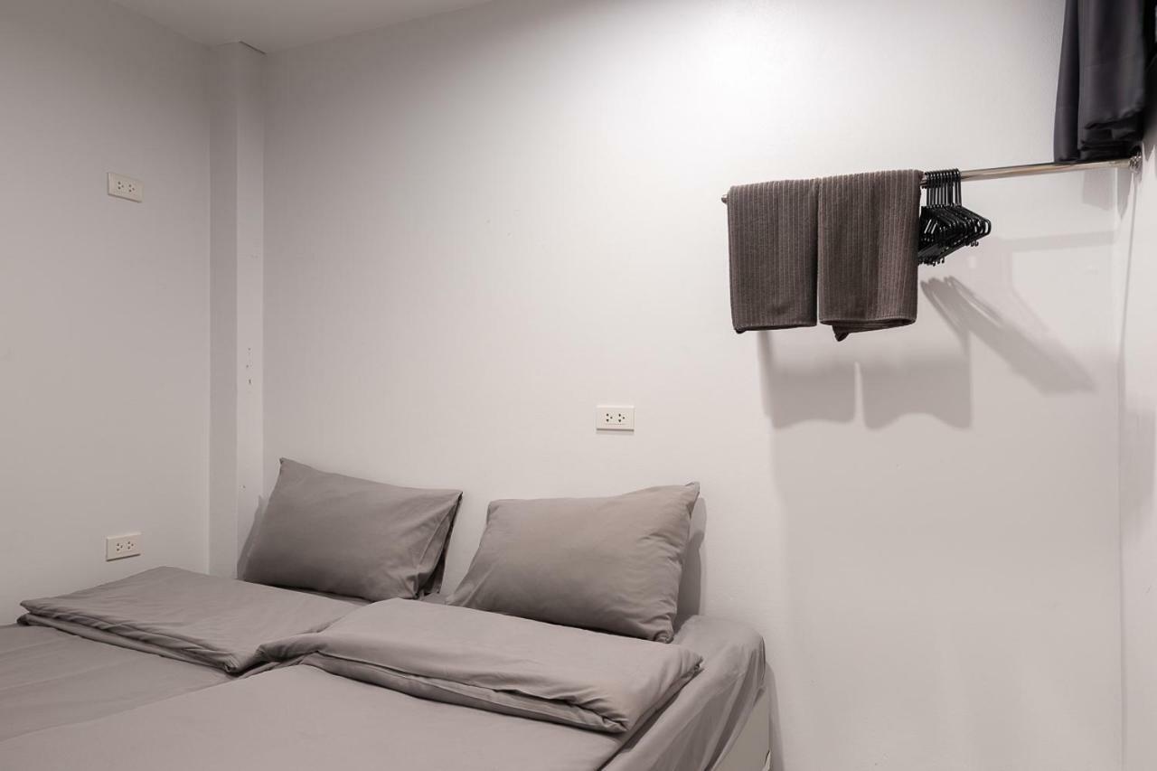 Albergue Minimal House Patong (Adults Only) Exterior foto