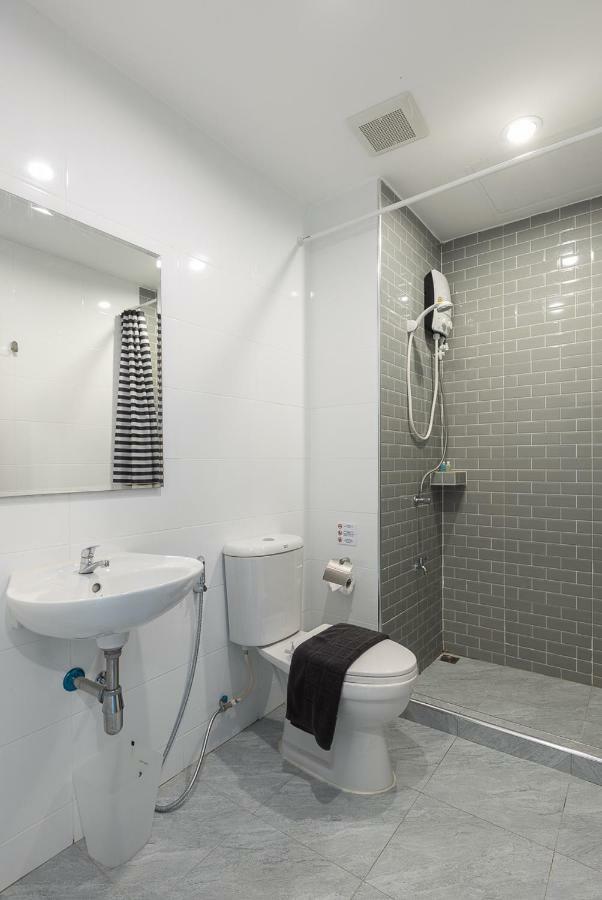 Albergue Minimal House Patong (Adults Only) Exterior foto